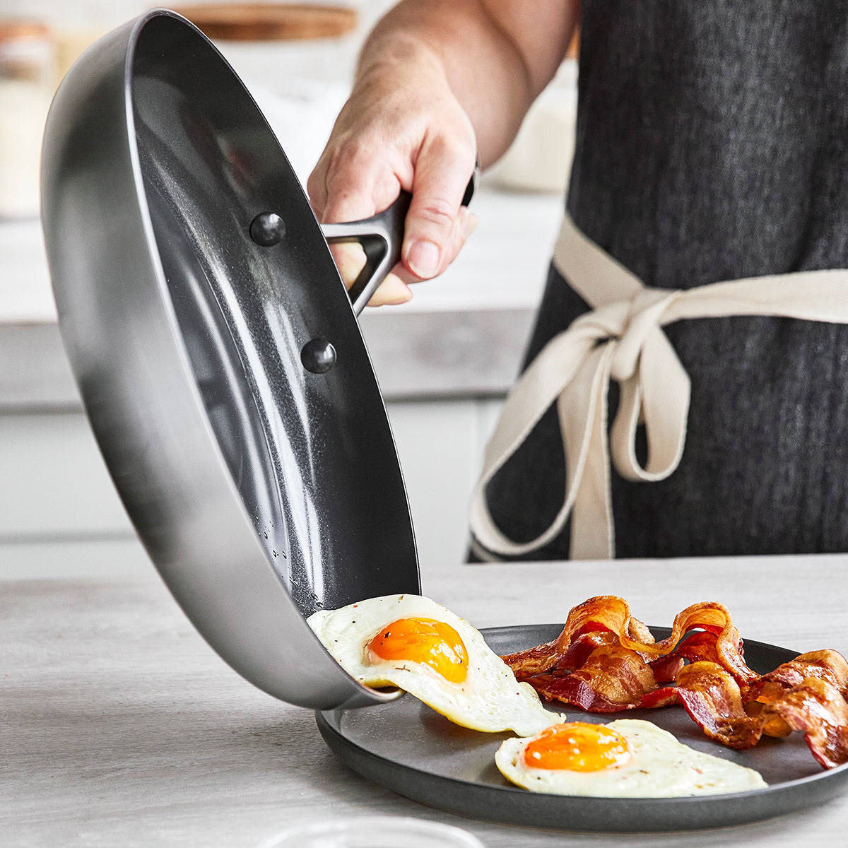 Venice Pro Noir Ceramic Non-Stick 30cm Frypan with Lid
