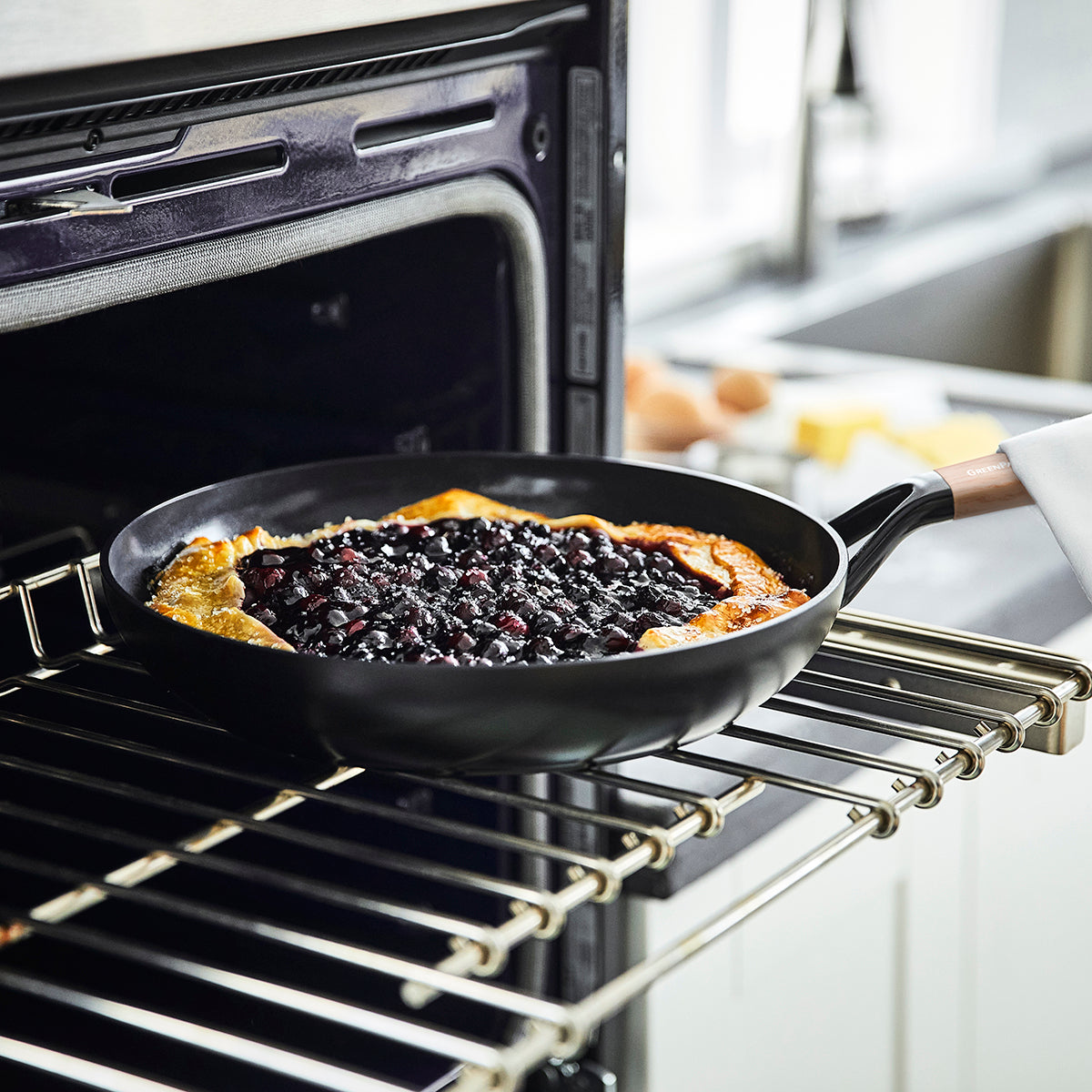 Greenpan Eco-Smartshape Non-Stick Frying Pan Light Wood 20cm